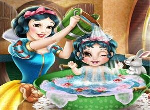 لعبة ابنة سنو وايت