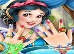 لعبة تنظيف اليد و تقليم الاظافر